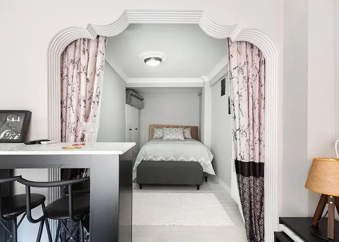 Practical And Cozy Flat Near Taksim Istikal דירה