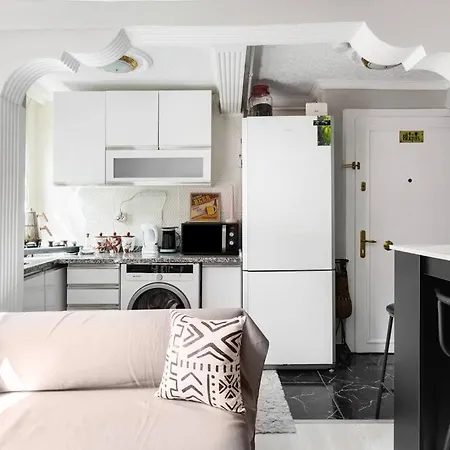 Practical And Cozy Flat Near Taksim Istikal * Isztambul
